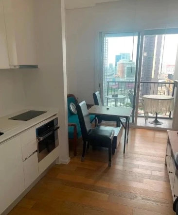 For sale or rent: The Saint Residences, 19th floor, excellent location, open view, no buildings blocking it. Reserve now, don't delay.