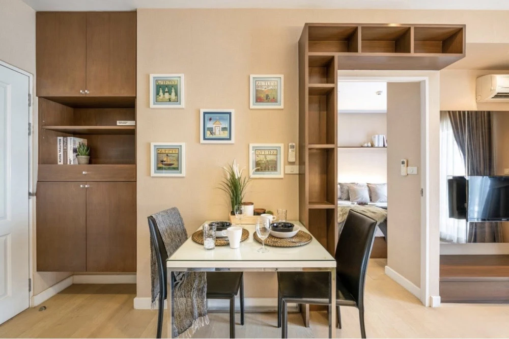For sale: The Seed Terre Ratchayothin. Beautifully decorated, elegant and expensive-looking. Plenty of usable space. Fully furnished. Reserve now!