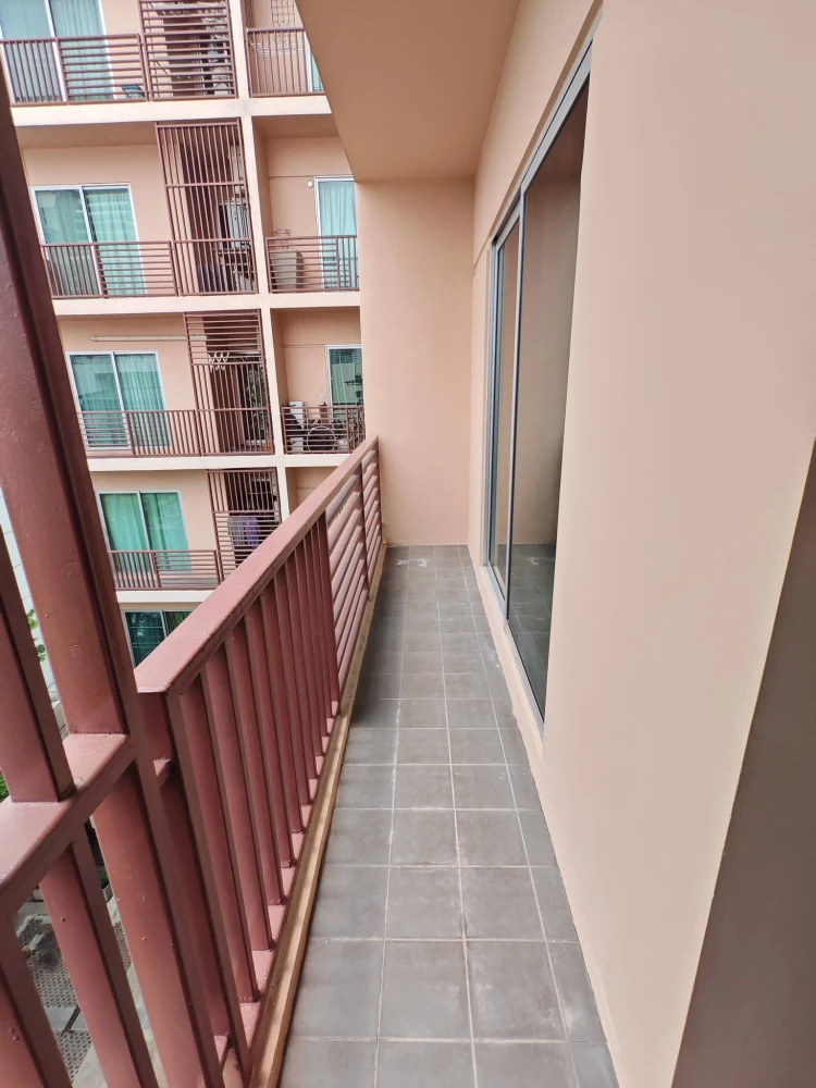 Selling spacious and comfortable rooms at The Seed Phahonyothin 14. Fully furnished with appliances. Book now!