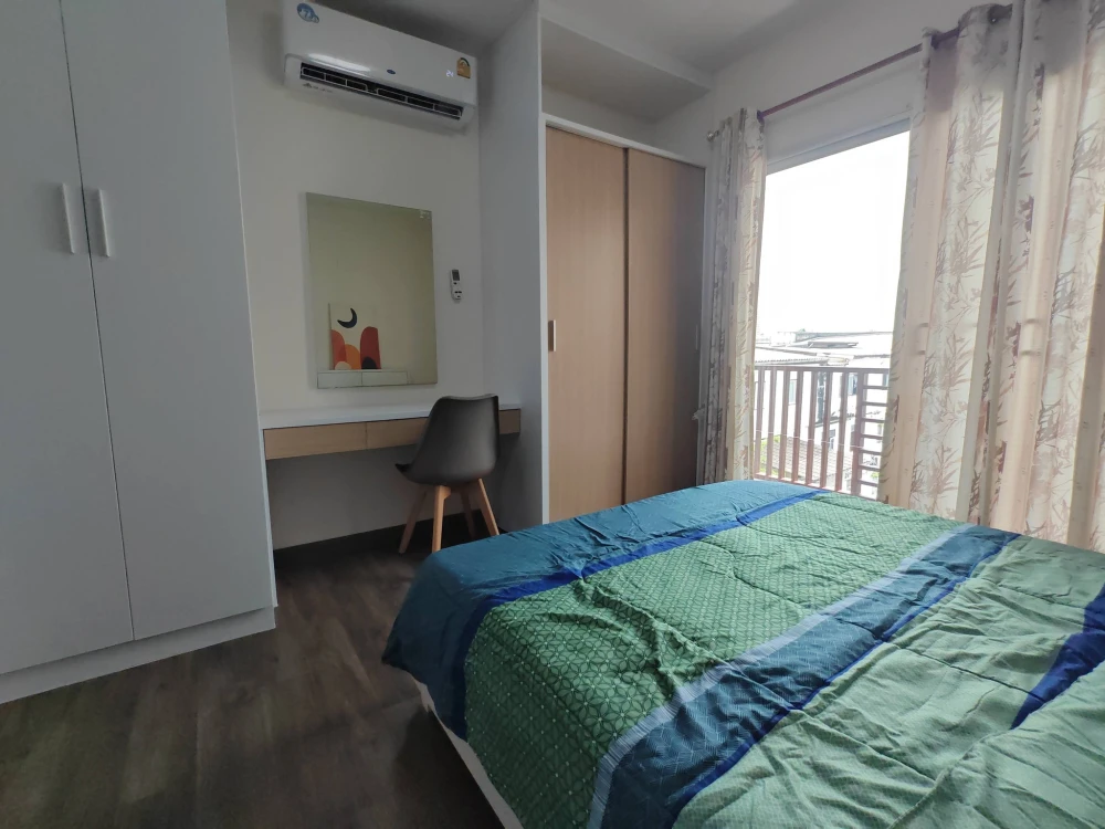 Selling spacious and comfortable rooms at The Seed Phahonyothin 14. Fully furnished with appliances. Book now!