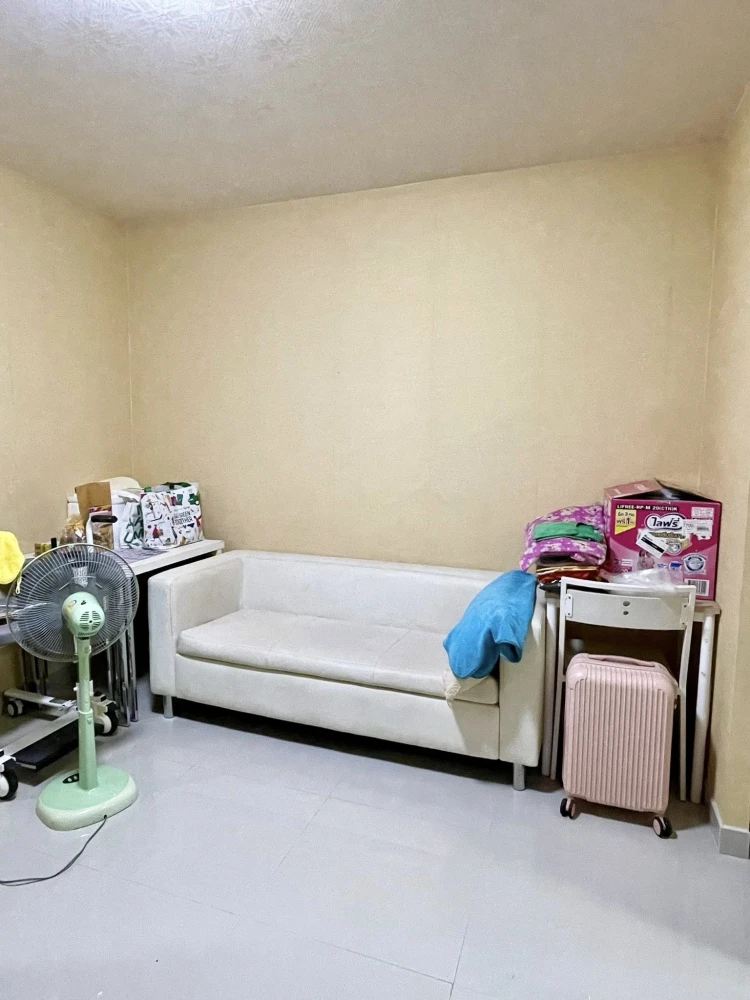 For sale: The Seed Sathorn-Taksin, 1 bedroom, 1 bathroom, 1st floor, comes with a special price, hurry and reserve.