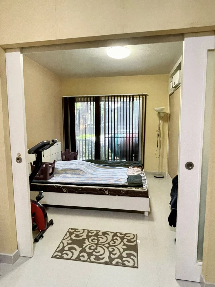 For sale: The Seed Sathorn-Taksin, 1 bedroom, 1 bathroom, 1st floor, comes with a special price, hurry and reserve.