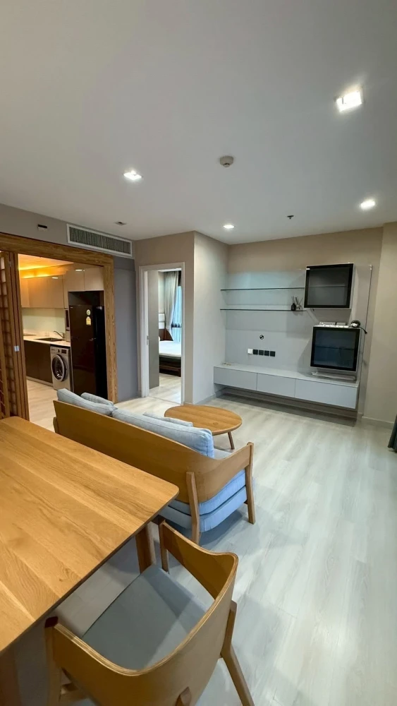 Selling The Signature by Urbano, a large 3-bedroom unit with a great layout and high privacy. Don't miss out!