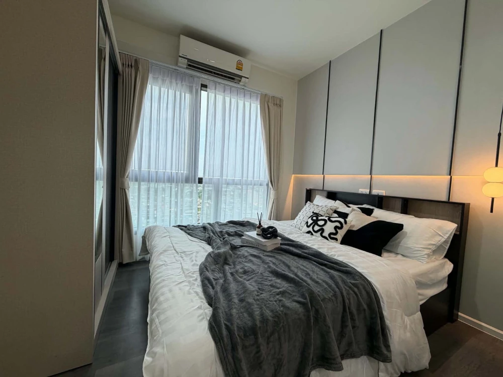 Selling The Stage Taopoon Interchange. Fully functional unit with well-proportioned layout. Good condition, ready to move in. Ideal layout for both li