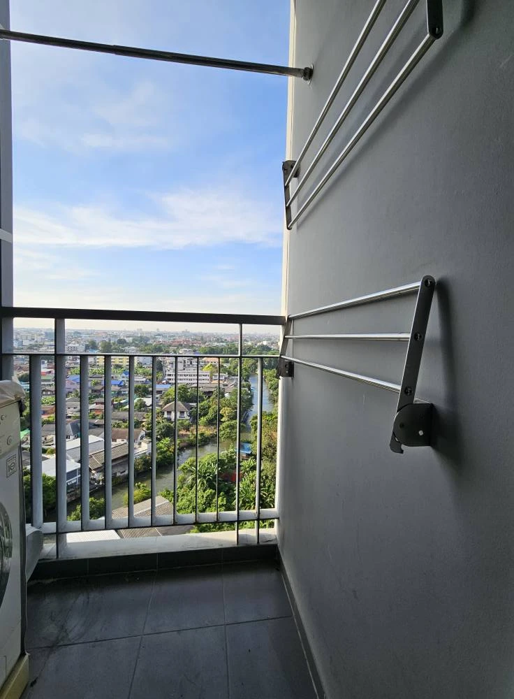 For sale The Tempo Grand Sathon-Wutthakat, fully furnished room with furniture and appliances. Book now, urgently.
