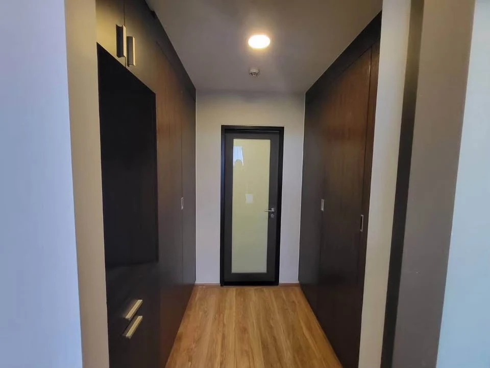 For sale: The TEMPO Phaholyothin 2, 8th floor, top floor, open view, plenty of usable space. Come and own it today.