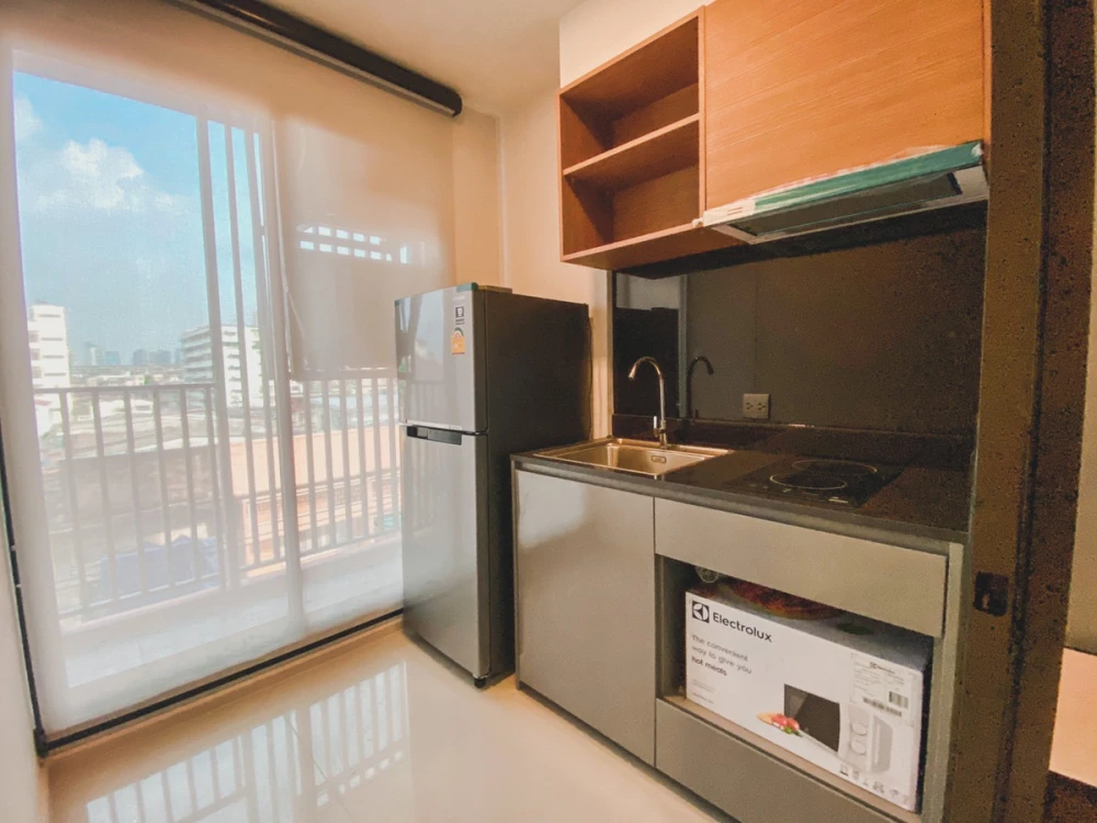 Selling a fully furnished, ready-to-move-in unit at The Tree Dindaeng-Ratchaprarop, 5th floor. Book now!