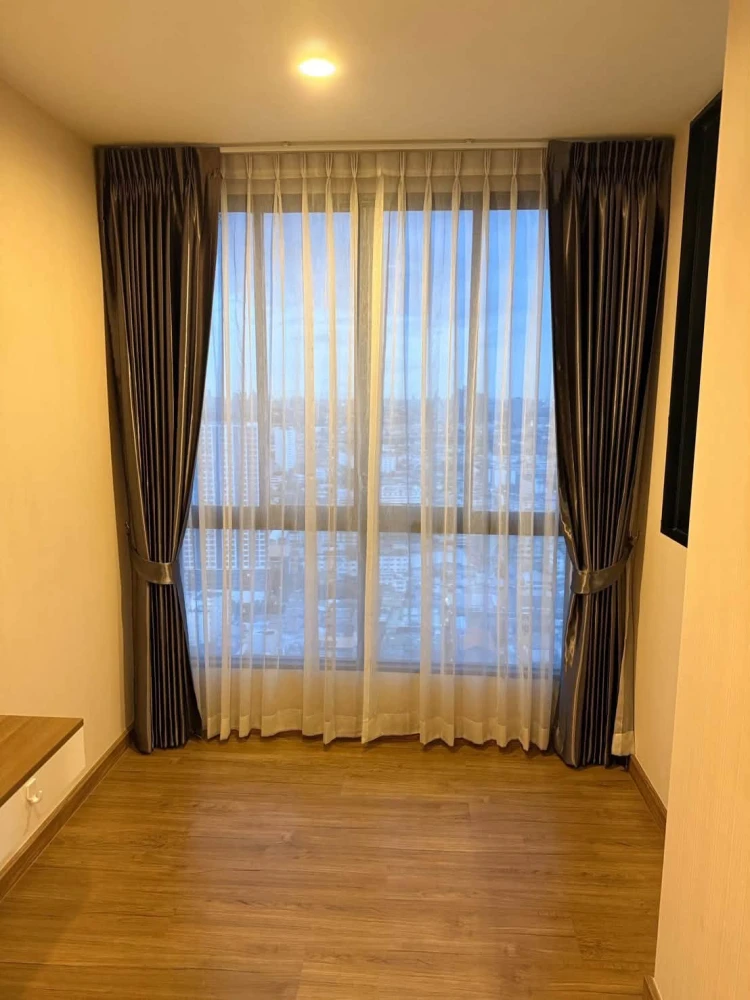 Selling The Tree Interchange, north-facing unit in a great location, not hot, with high-quality built-in furniture. Book now!