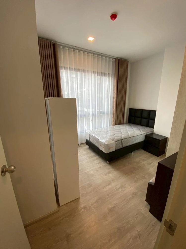 Selling 2-bedroom units at THE TREE Pattanakarn - Ekkamai. Spacious living area and fully furnished. Book now!