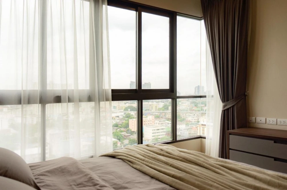 Selling The Tree RIO Bang-Aor Station, 14th floor, corner unit, fully furnished. Buy now! Urgent sale!