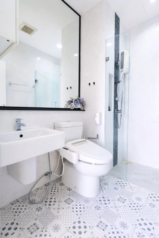 Selling The Tree RIO Bang-Aor Station condo, 39th floor, with stunning Chao Phraya River view. Fully furnished and ready to move in.