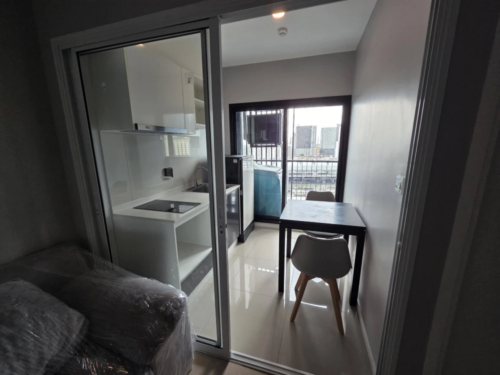 Selling The Tree Sukhumvit 71-Ekamai, 1 bedroom, 1 bathroom, fully furnished. Great location, beautiful view. Book now!