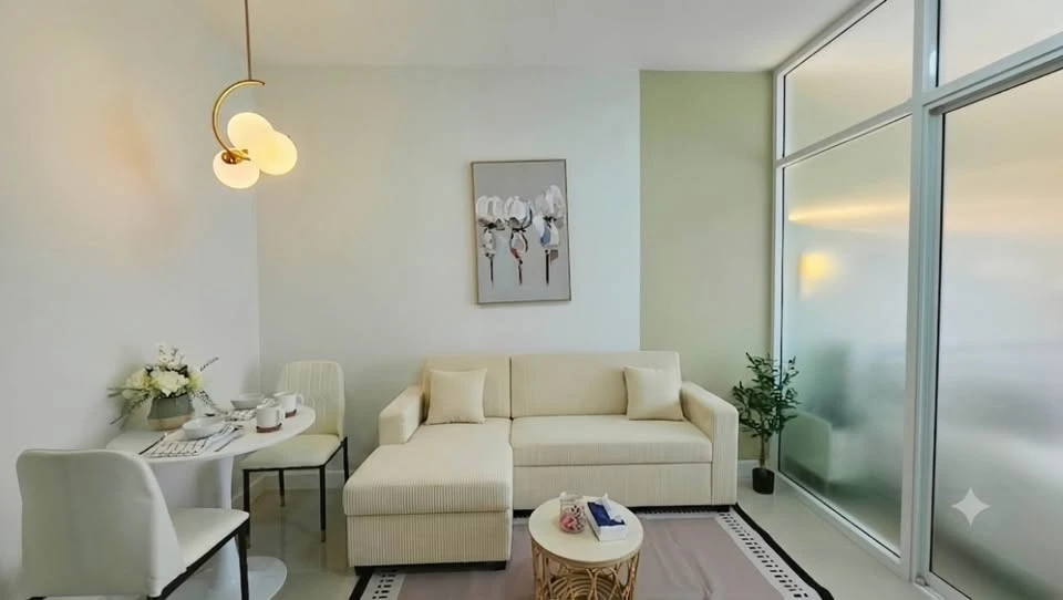 Selling The Tree Ladprao Wanghin, minimalist style unit with separate, enclosed kitchen area, ideal for those who enjoy cooking and want to prevent od