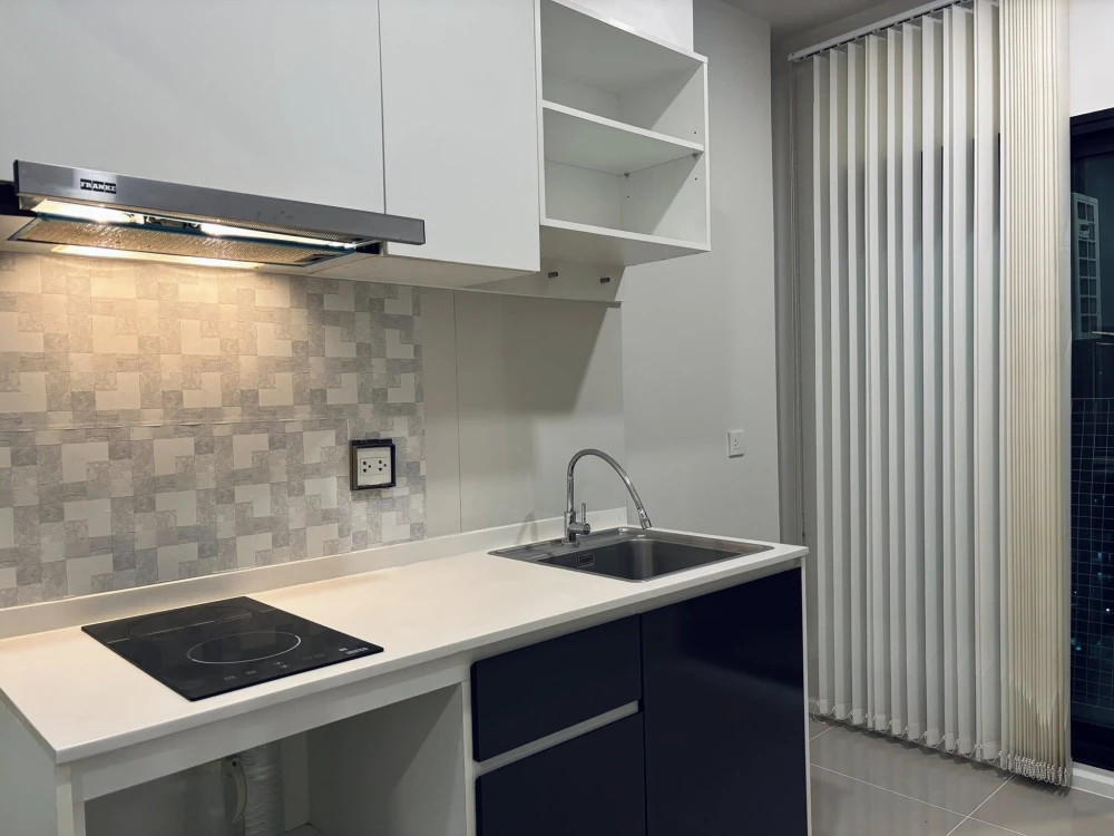 For sale: The Tree Sukhumvit 71-Ekkamai. Large, spacious, airy room. North-facing, cool and comfortable. Ready to move in.