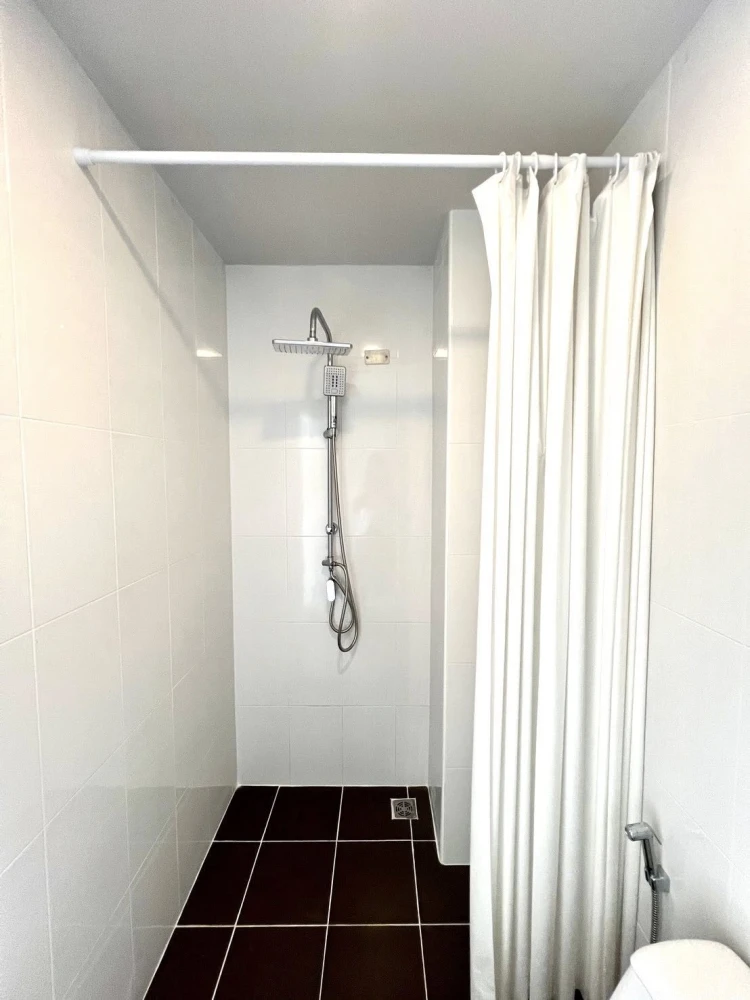 Selling The Trust Condo Central Pattaya, 7th floor, pool view, beautiful room, fully furnished, ready to move in. Book now!