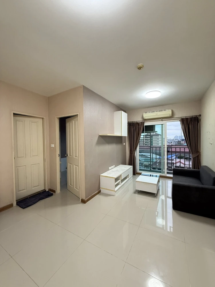 For sale: The Trust Condo Central Pattaya. Spacious room, nice to live in. Interested in owning one? Hurry and reserve now!