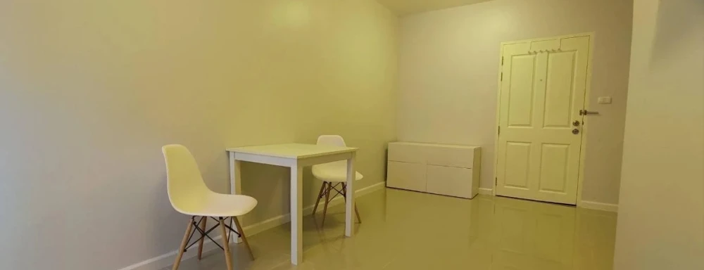 For sale: The Trust Condo Central Pattaya, a nice room. If interested, hurry and reserve now. Don't miss out.