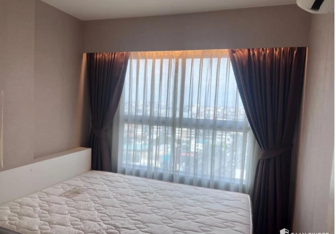 For sale: The Trust Condo Ngamwongwan, 15th floor, fully furnished, nice to live in, reserve now, hurry!