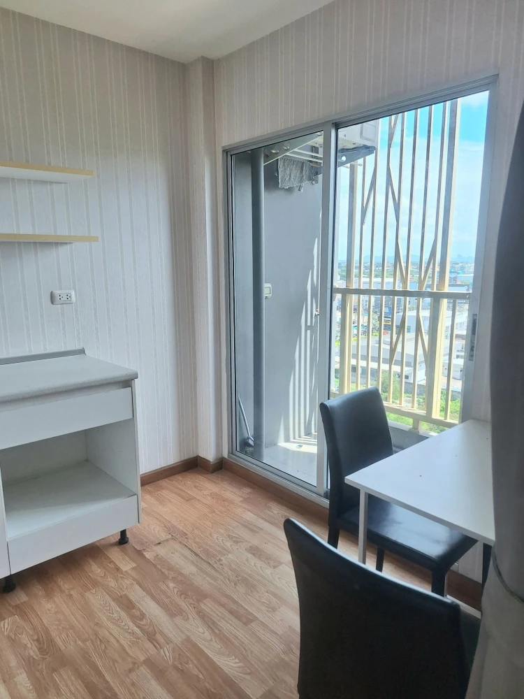 For sale: The Trust Condo South Pattaya, 1 bedroom, 1 bathroom, beautifully wallpapered, fully furnished. Reserve now!