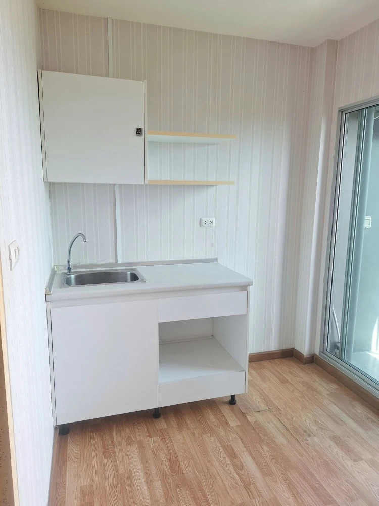 For sale: The Trust Condo South Pattaya, 1 bedroom, 1 bathroom, beautifully wallpapered, fully furnished. Reserve now!