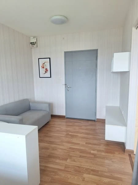 For sale: The Trust Condo South Pattaya, 1 bedroom, 1 bathroom, beautifully wallpapered, fully furnished. Reserve now!