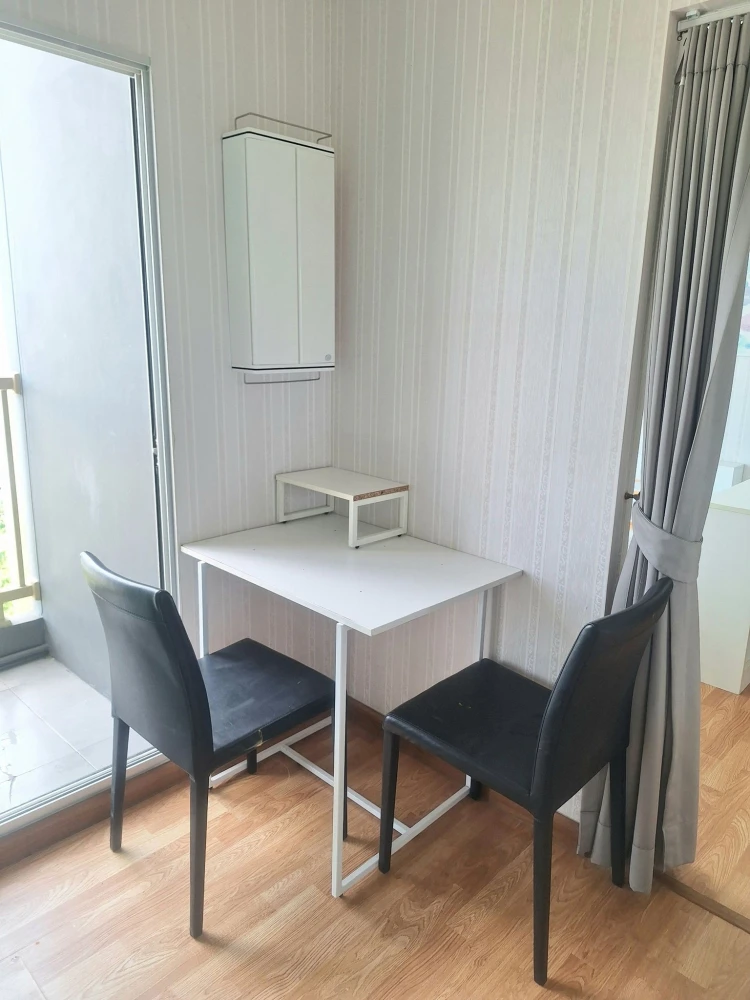 For sale: The Trust Condo South Pattaya, 1 bedroom, 1 bathroom, beautifully wallpapered, fully furnished. Reserve now!