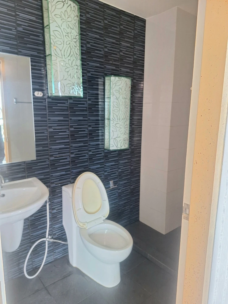 For sale: The Trust Condo South Pattaya, 1 bedroom, 1 bathroom, beautifully wallpapered, fully furnished. Reserve now!