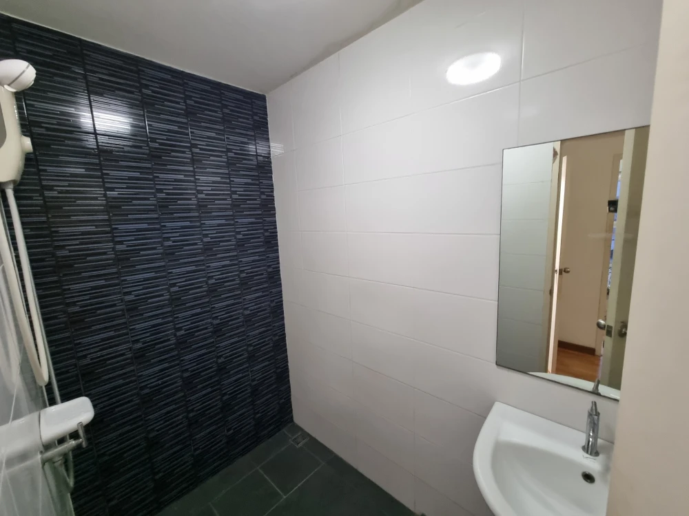 For sale: The Trust Condo South Pattaya, 11th floor, open and airy view, so nice to live in, you must reserve now.