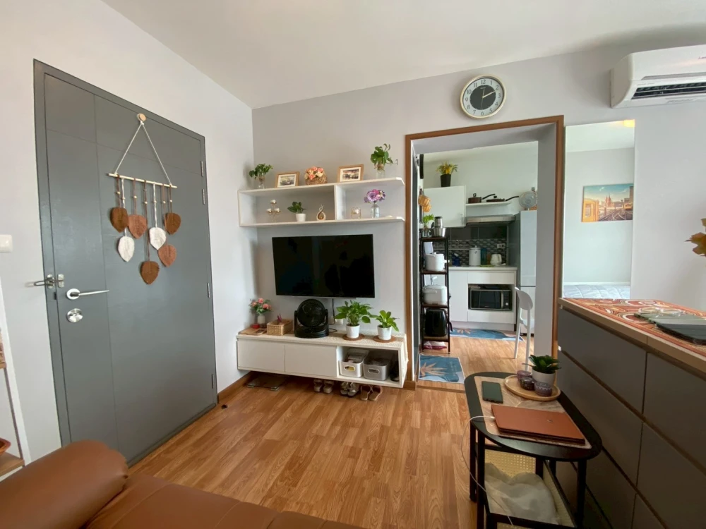 For sale: The Trust Condo South Pattaya, 20th floor, nice room, fully furnished, nice to live in, if interested, hurry and reserve now.