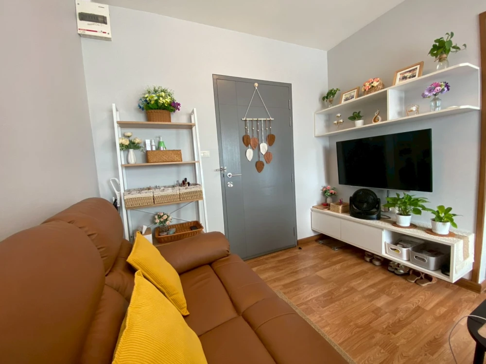 For sale: The Trust Condo South Pattaya, 20th floor, nice room, fully furnished, nice to live in, if interested, hurry and reserve now.