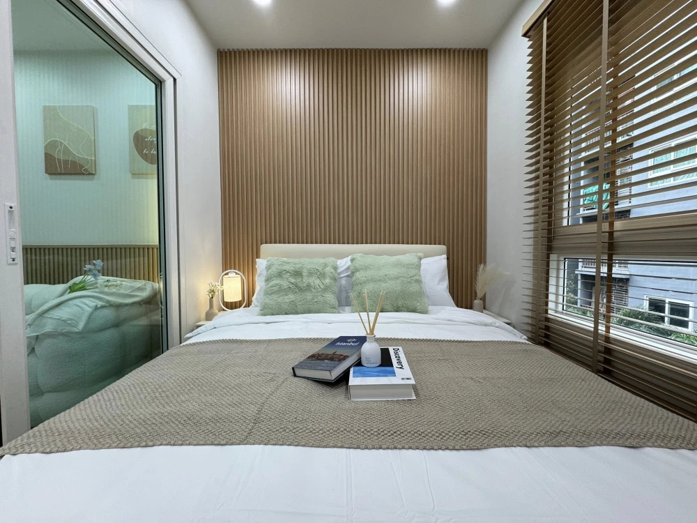 For sale: The Trust Condo in Central Pattaya. Beautifully decorated throughout. Minimalist style. Very livable. Ready to move in.