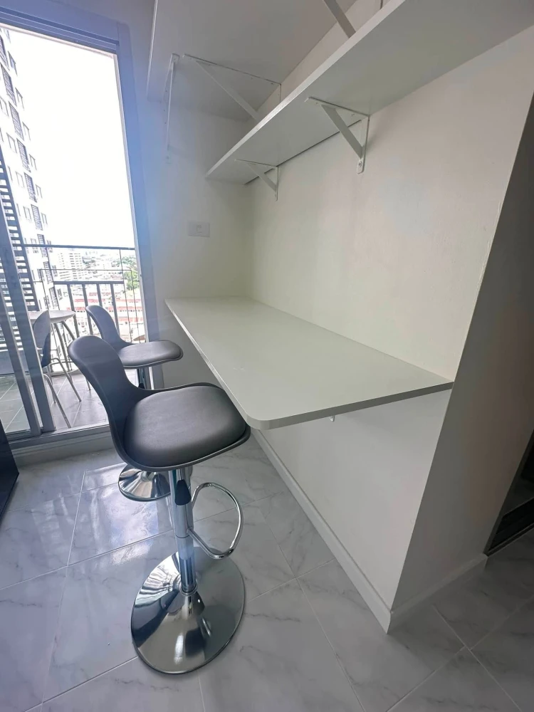 Selling The Trust Residence Pinklao, 15th floor, partitioned unit, fully furnished, ready to move in. Book now!