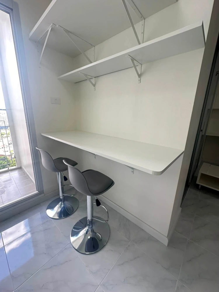 Selling The Trust Residence Pinklao, 15th floor, partitioned unit, fully furnished, ready to move in. Book now!