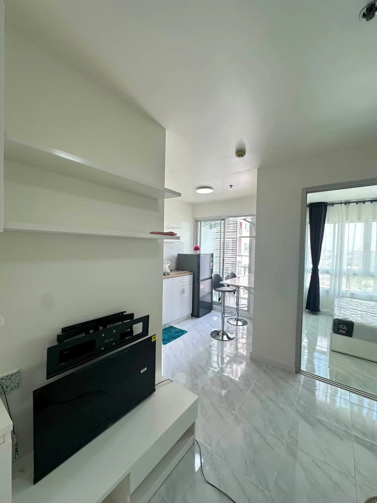 Selling The Trust Residence Pinklao, 15th floor, partitioned unit, fully furnished, ready to move in. Book now!