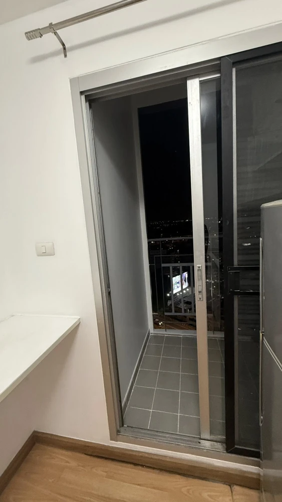 Selling a lovely unit at The Trust Residence Pinklao, 21st floor. Fully furnished with beautiful garden views. Book now!