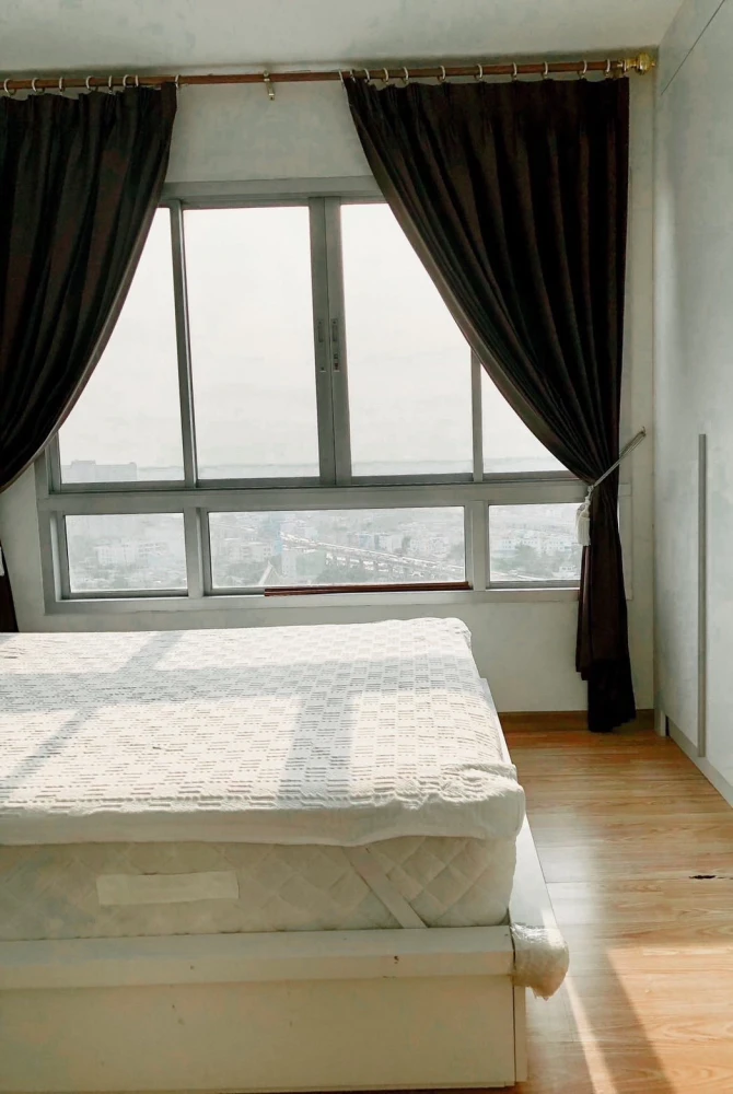 Selling The Trust Residence Pinklao. Nice unit in a great location, fully furnished. Book now!