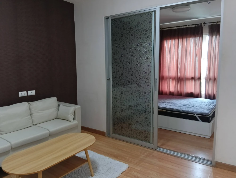 Selling a corner unit at The Trust Residence Pinklao, offering a quieter environment and complete amenities. Don't miss out!