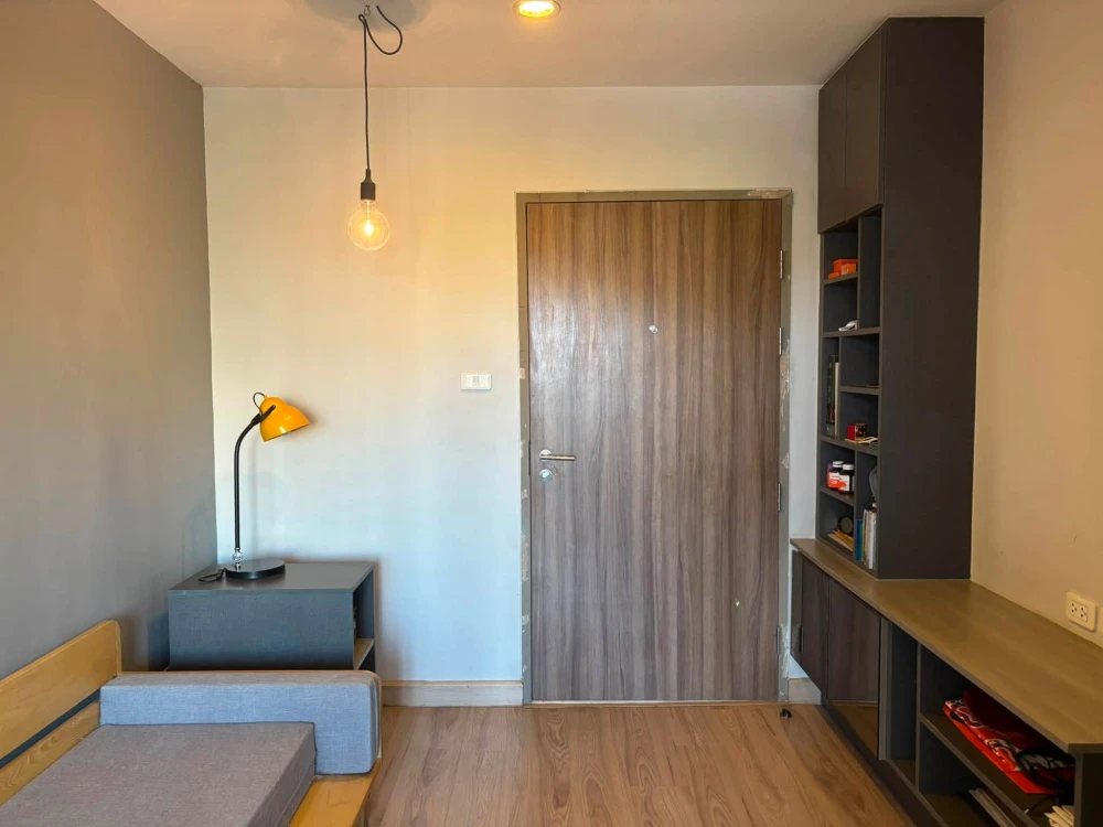 Selling 10 comfortable rooms at The Unique. Great location, beautiful unblocked views, fully furnished. Don't miss this great deal!