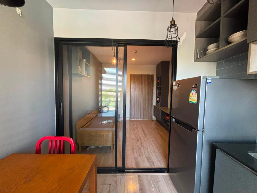 Selling 10 comfortable rooms at The Unique. Great location, beautiful unblocked views, fully furnished. Don't miss this great deal!