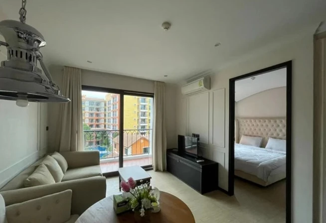 For sale: The Venetian Signature Condo Resort Pattaya, 5th floor, fully furnished, ready to move in, reserve now!