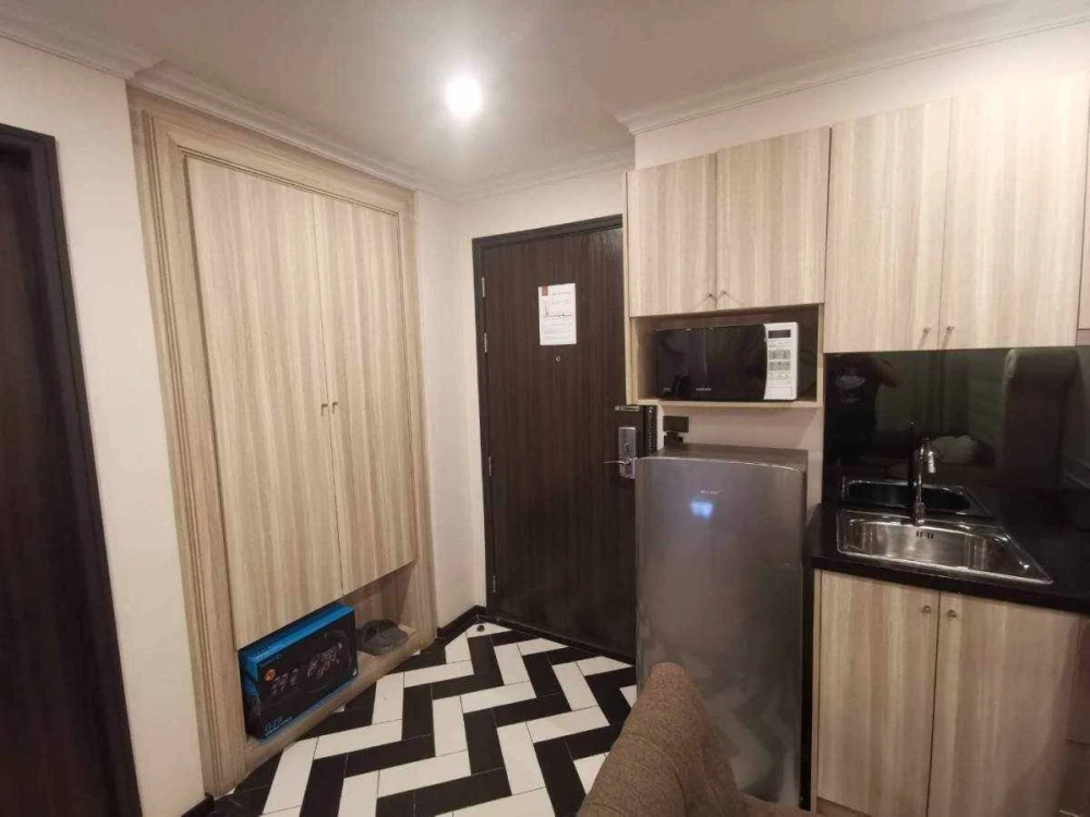For sale: The Venetian Signature Condo Resort Pattaya, a nice room on the 5th floor, good location, beautiful sea view, reserve now!