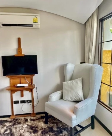 For sale: The Venetian Signature Condo Resort Pattaya, beautiful room, fully furnished, if interested, hurry and reserve now!