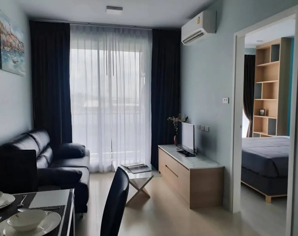 Selling The Ville Express Ratchayothin, corner unit, 7th floor. Spacious living area, comfortable and not cramped. Book now before it's too late!