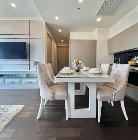 Selling The XXXIX Sukhumvit 39, 24th floor, fully furnished, beautiful and ready to move in. Book now!