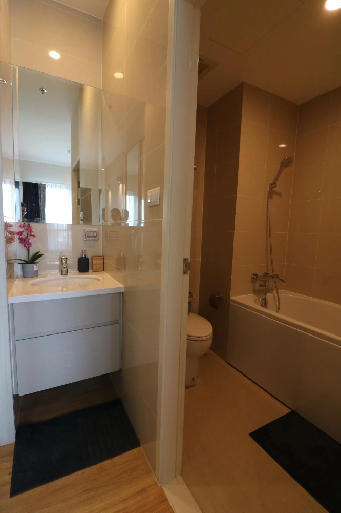 For sale: The Zea Sriracha, 15th floor, fully furnished room, ready to move in, reserve now, don't miss out.