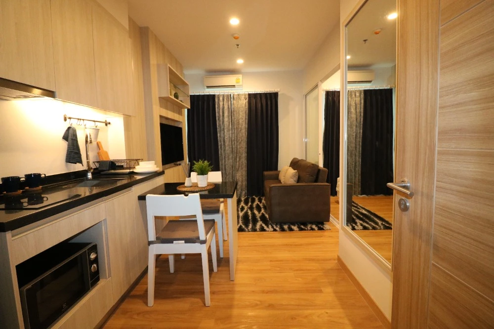 For sale: The Zea Sriracha, 15th floor, fully furnished room, ready to move in, reserve now, don't miss out.