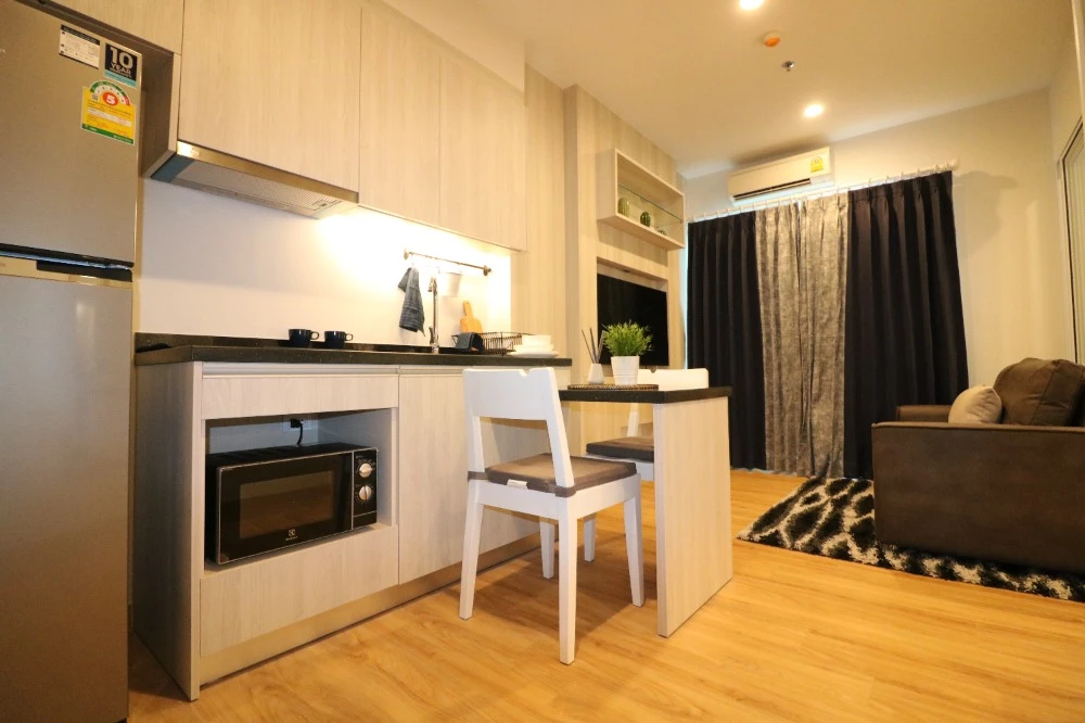 For sale: The Zea Sriracha, 15th floor, fully furnished room, ready to move in, reserve now, don't miss out.