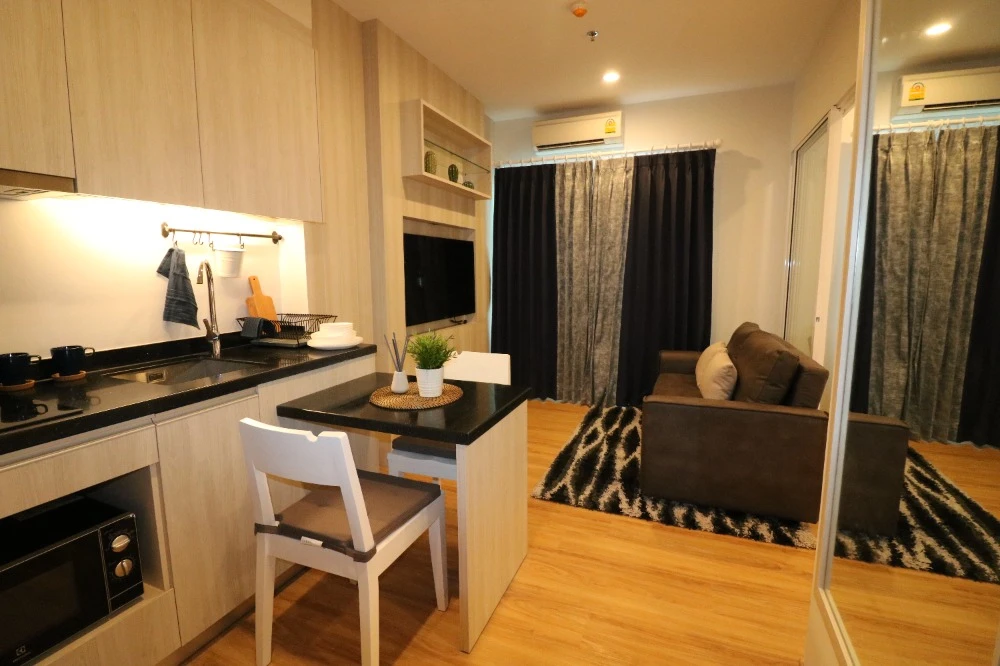 For sale: The Zea Sriracha, 15th floor, fully furnished room, ready to move in, reserve now, don't miss out.