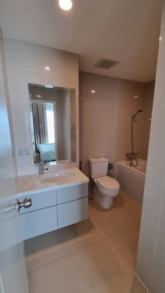 Selling spacious rooms at The Zea Sriracha. Excellent amenities and stunning sea views. Book now!