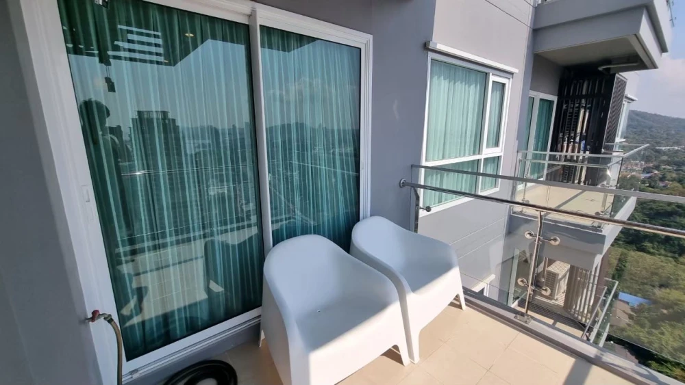Selling spacious rooms at The Zea Sriracha. Excellent amenities and stunning sea views. Book now!
